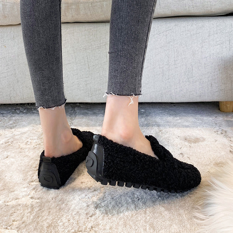 Solenne ~ warm loafers with an elegant design