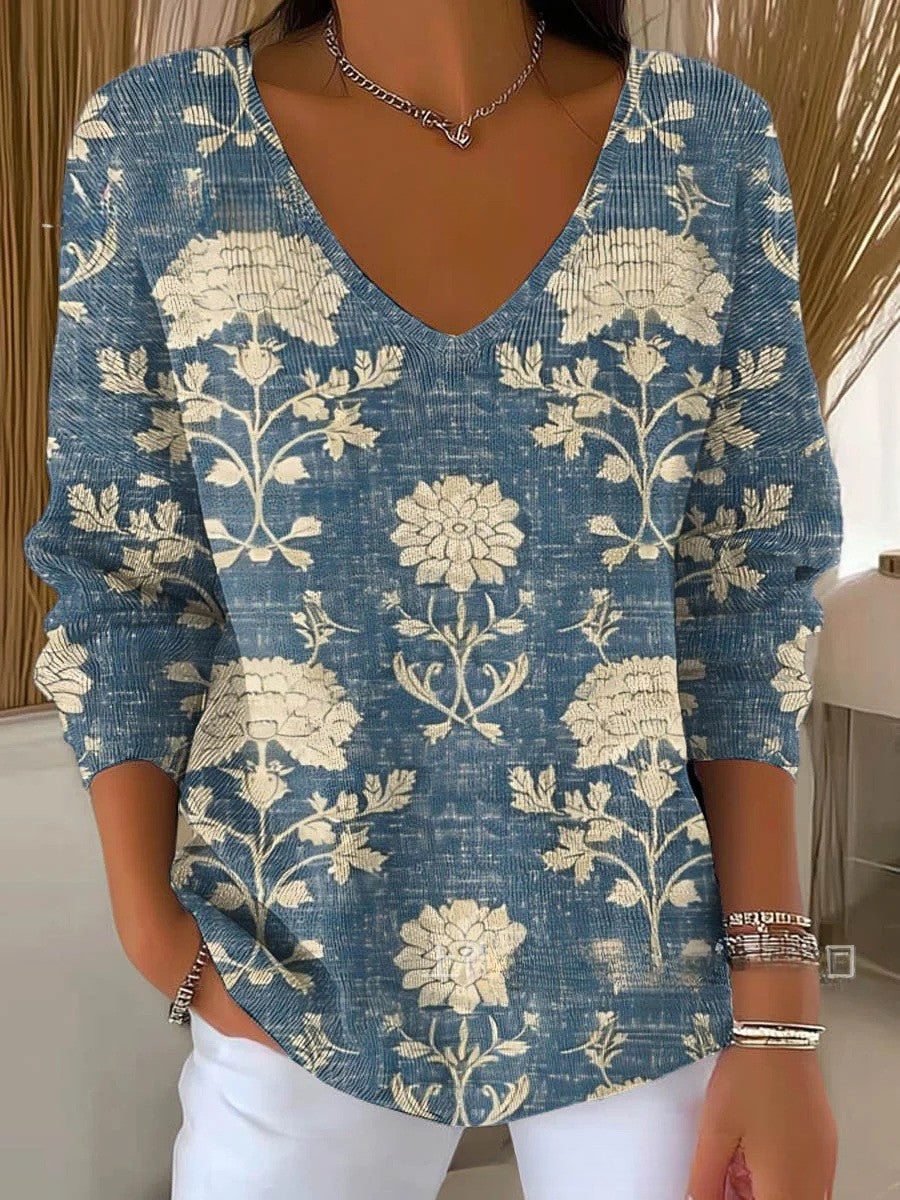 Emily – Colourful jumper with V-neck