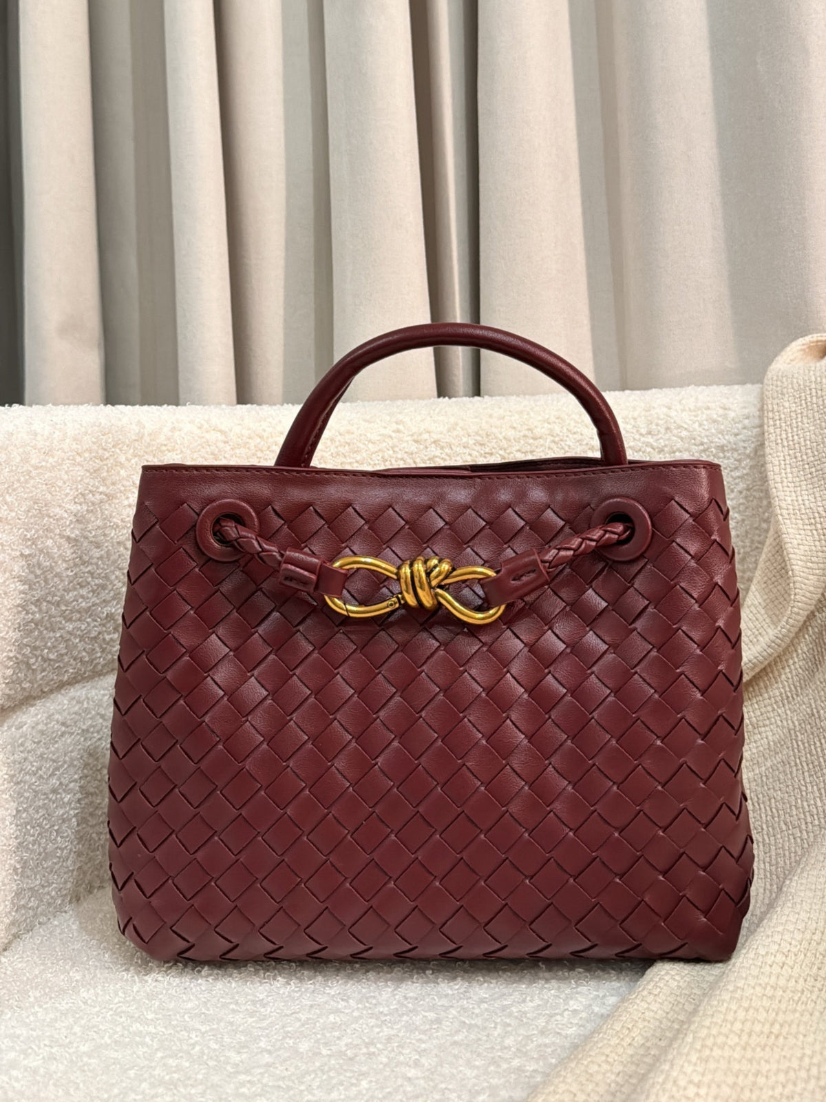 Eloise | Textured Compact Woven Bag