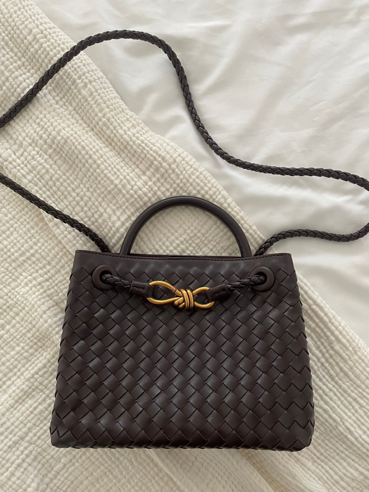 Eloise | Textured Compact Woven Bag