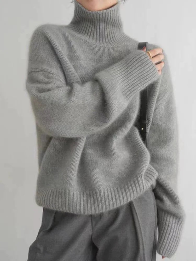 Isabella | Sweater with high collar