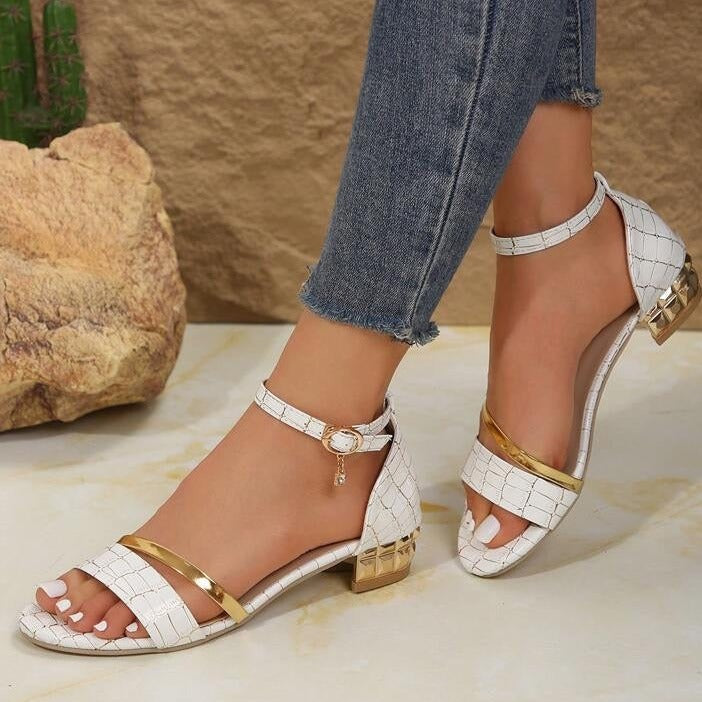 Sharmila – Elegant sandals with gold accents
